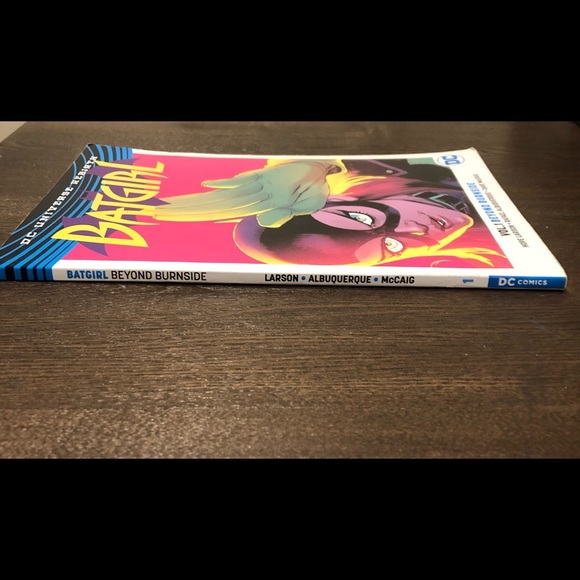 Batgirl DC Universe Rebirth Vol. 1 Beyond Burnside - Picture 5 of 11